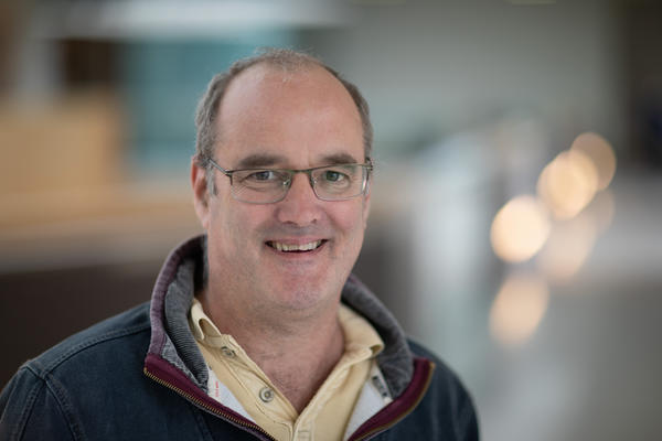 Prof Nick Lakin